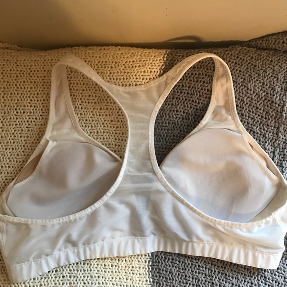 LuluLemon Sports Bra - Picture 3 of 3